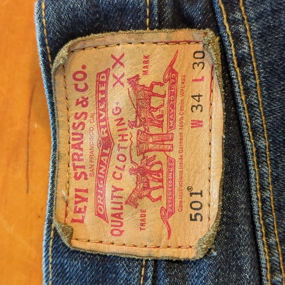 Levi's 501 Blue Jeans - Picture 3 of 4